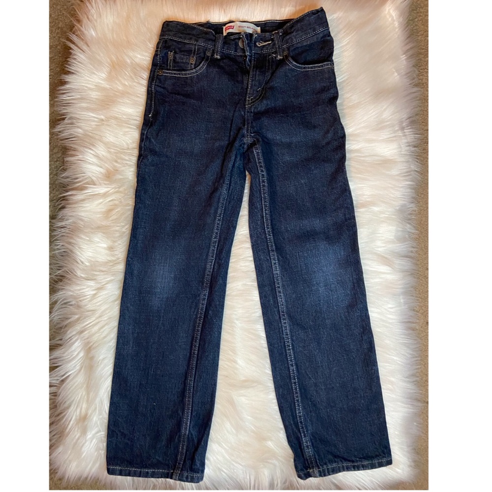 Levi’s blue jeans..